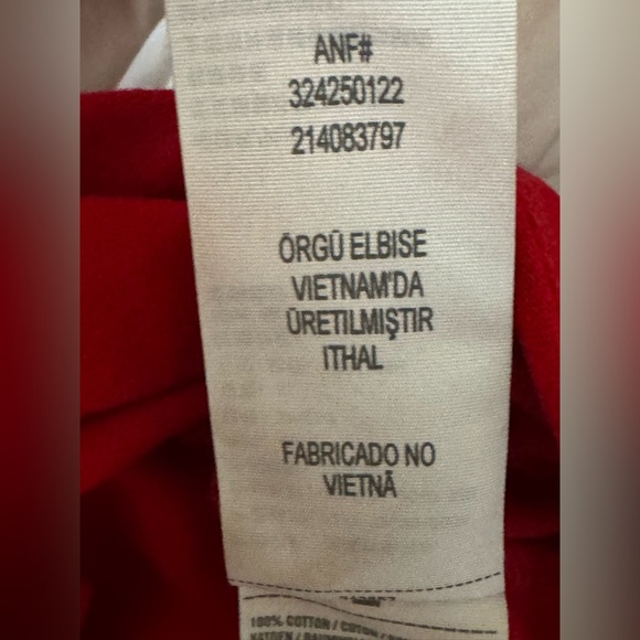 Hollister Vibrant Red Henley Shirt with Blue Logo 100% Cotton - Picture 8 of 9